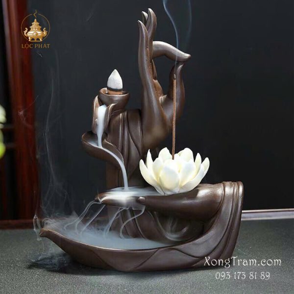 thac-khoi-tram-huong-phat-thu-lien-hoa-su-nau-dat-tkth-002