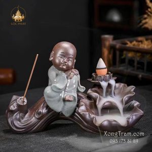 Thác Khói Sứ Chú Tiểu Ngủ Ngồi An Nhiên TKTH-005